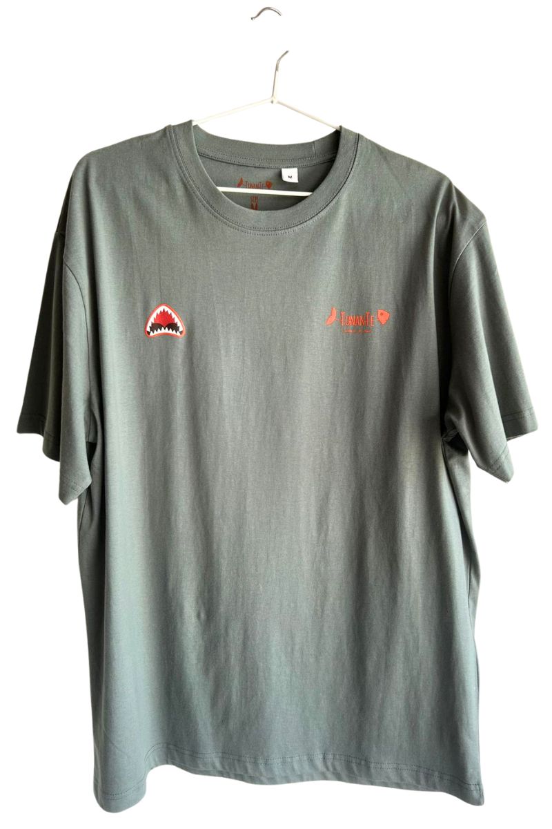 Camiseta Gris Tiburón